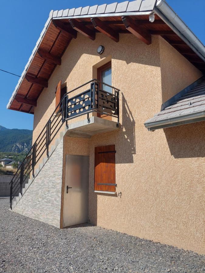 Le Pre Fleuri A Guillestre - Appartements Neufs Classes Meubles De Tourisme 3 Etoiles - Parking Privatif Екстер'єр фото